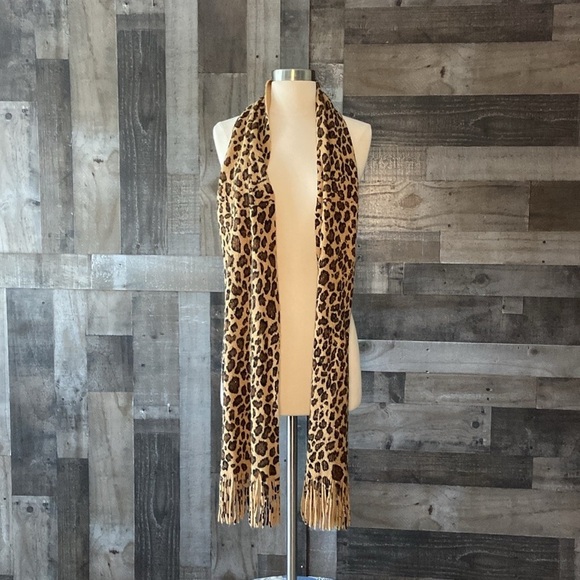 Cejon leopard print knit scarf glam sparkly gold brown resortwear quiet luxury - Picture 9 of 11